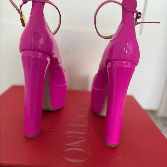 Valentino Pink Platform Heels - Picture 5 of 6